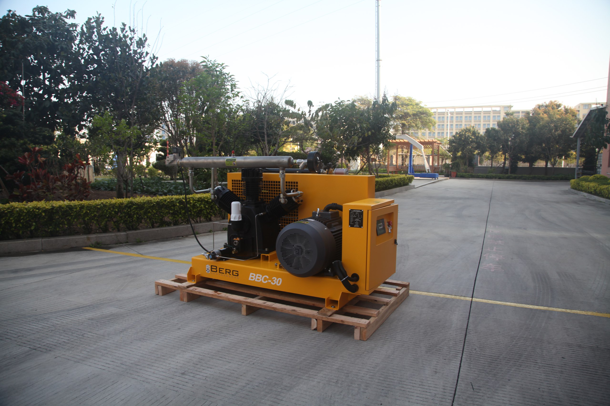 Дожимной компрессор BERG BBC-30